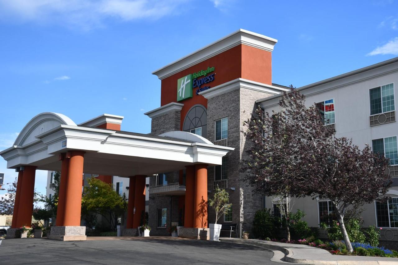 Holiday Inn Express Hotel & Suites Evanston By Ihg Buitenkant foto