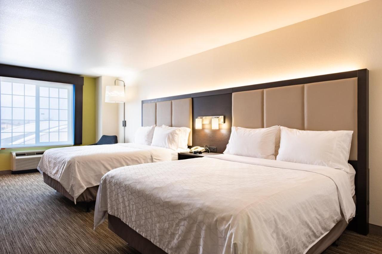 Holiday Inn Express Hotel & Suites Evanston By Ihg Buitenkant foto