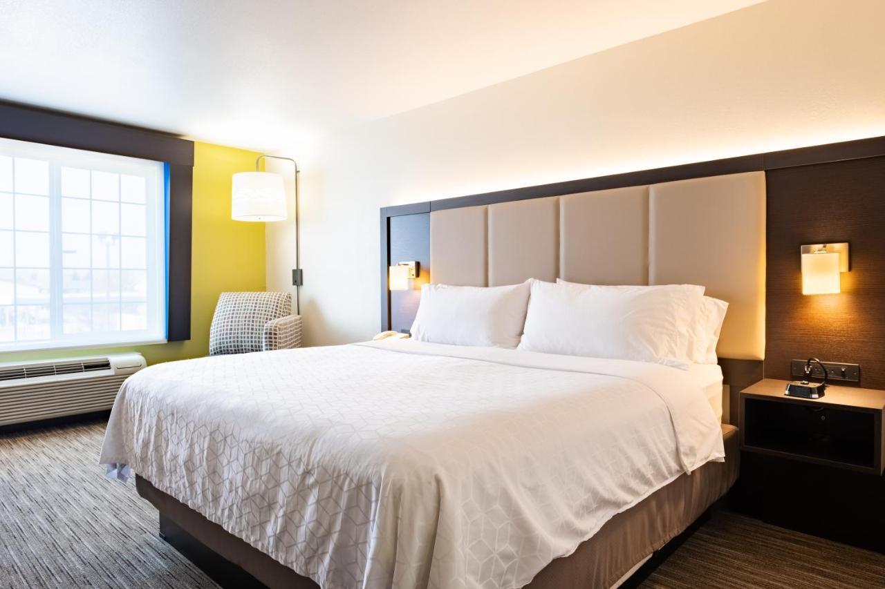 Holiday Inn Express Hotel & Suites Evanston By Ihg Buitenkant foto