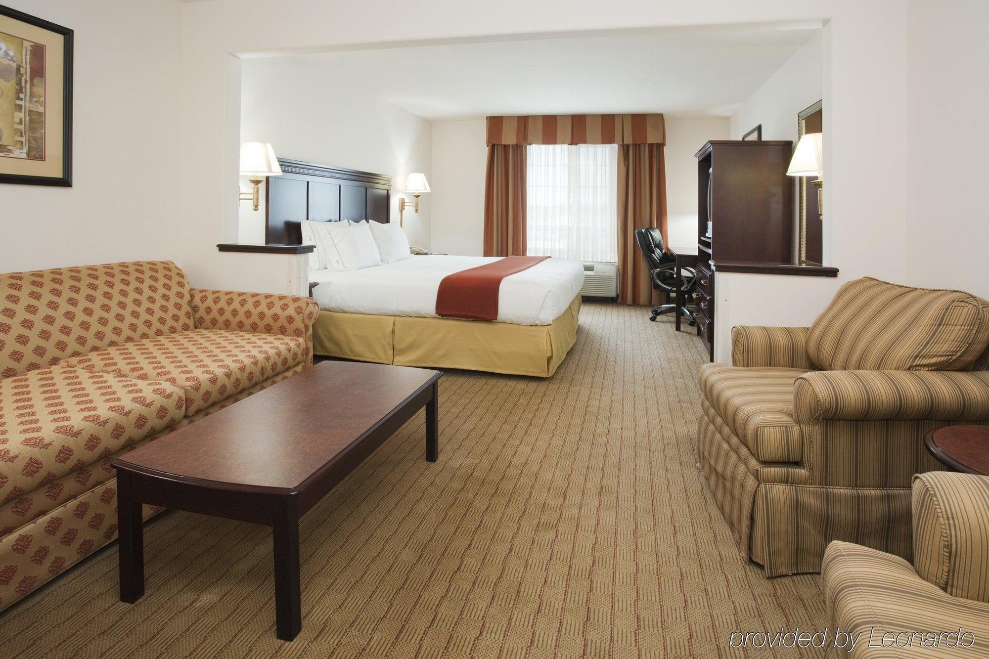 Holiday Inn Express Hotel & Suites Evanston By Ihg Kamer foto