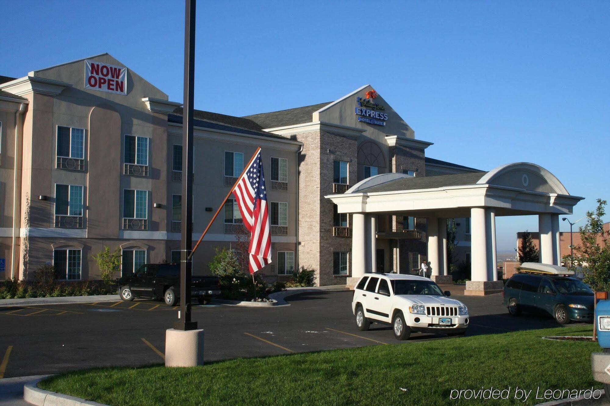 Holiday Inn Express Hotel & Suites Evanston By Ihg Buitenkant foto